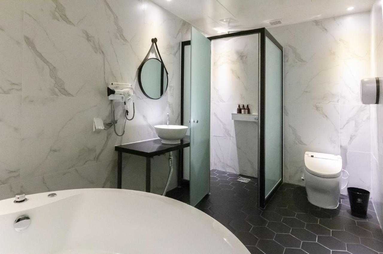 Brown Dot Hotel Kjongdzsu Kültér fotó